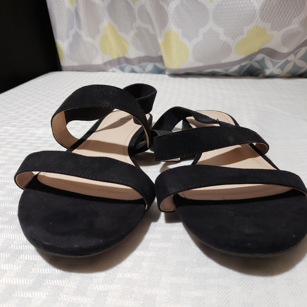 Sandals - Picture 3 of 4